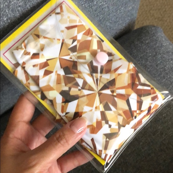 Brand new ManiGloves UV protection - Picture 2 of 3